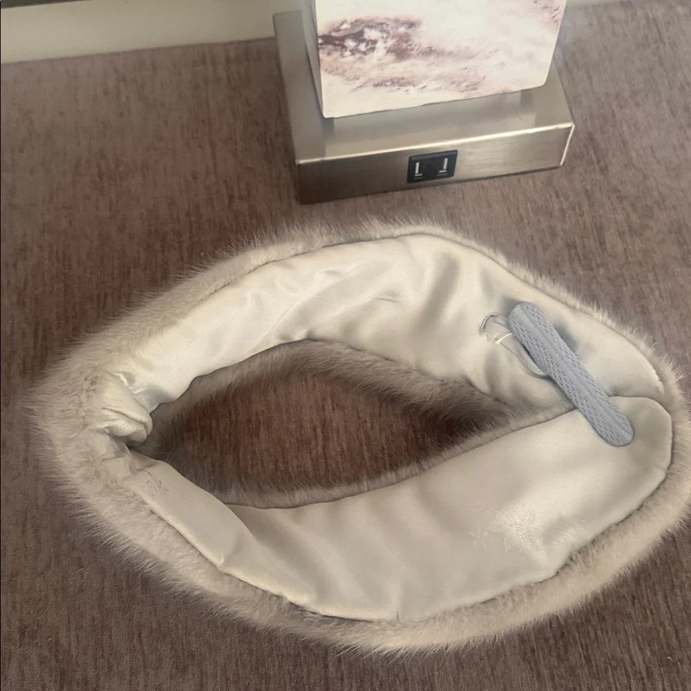 Real mink fur collar clip on